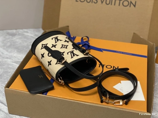 First bag NANO LOUIS BUCKET VUITTON 0822